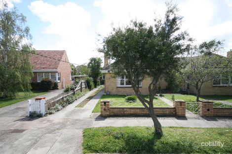 4 Strachan Ave, Manifold Heights, VIC 3218