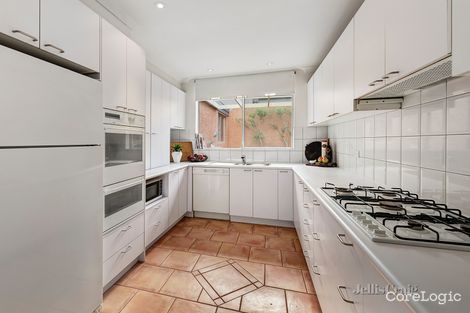 Property photo of 2 Henley Drive Wheelers Hill VIC 3150