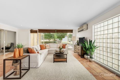 Property photo of 2 Henley Drive Wheelers Hill VIC 3150