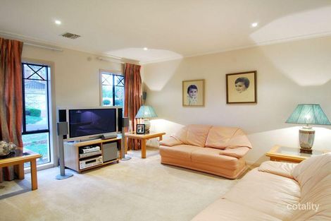 Property photo of 3 Acacia Place Burwood VIC 3125