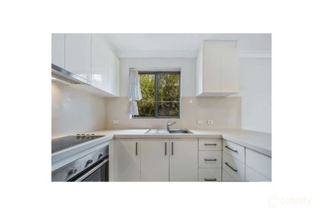 8/32 Garland St, Victoria Park, WA 6100