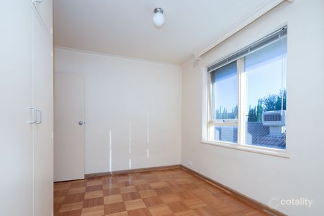 Property photo of 8/19 Toolambool Road Carnegie VIC 3163