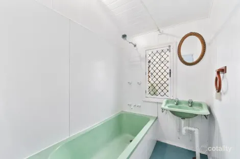 Property photo of 50 Grove Street Parramatta Park QLD 4870
