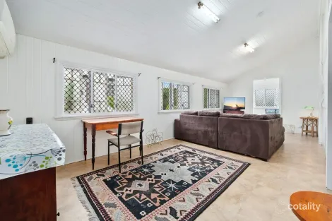 Property photo of 50 Grove Street Parramatta Park QLD 4870