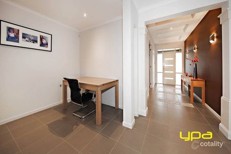 Property photo of 72 Inglewood Drive Burnside Heights VIC 3023