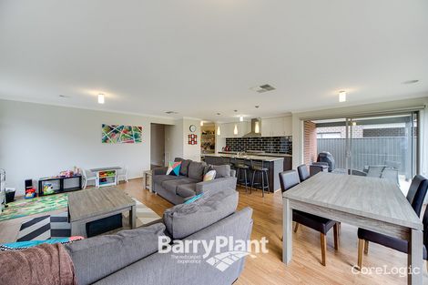 Property photo of 8 Pettigrew Street Cranbourne East VIC 3977