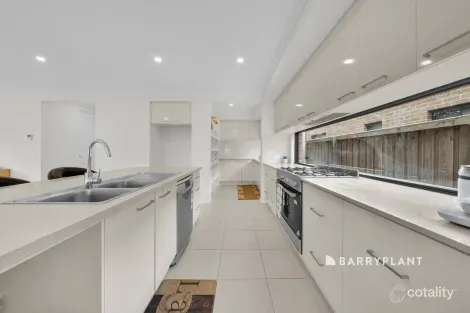 Property photo of 14 Artemis Drive Cranbourne East VIC 3977