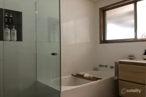 Property photo of 131 Karingal Drive Frankston VIC 3199