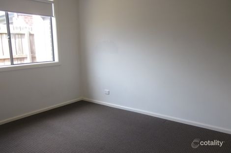 Property photo of 81 Calais Circuit Cranbourne West VIC 3977