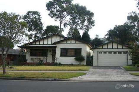 33 Denman Rd, Georges Hall, NSW 2198