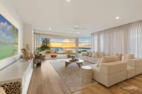 1/536 MARINE PDE, BIGGERA WATERS, QLD 4216