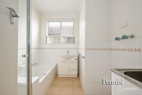 Property photo of 2/68 Ardmillan Road Moonee Ponds VIC 3039