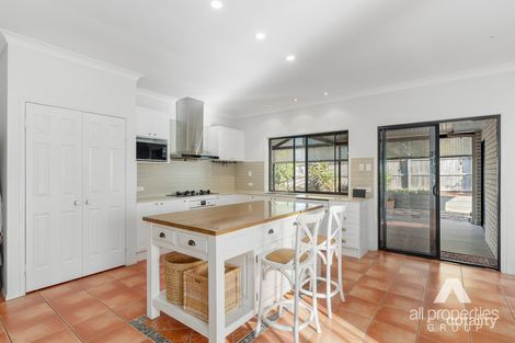 Property photo of 16 Hamersley Court North Lakes QLD 4509