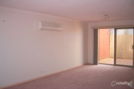 Property photo of 2/20 Russell Street Werribee VIC 3030