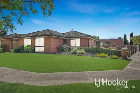 Property photo of 8 Ellindale Close Hampton Park VIC 3976
