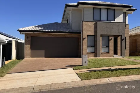 9 Gunsynd St, Menangle Park, NSW 2563