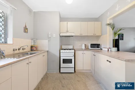 Property photo of 13/21 Disney Road Parmelia WA 6167