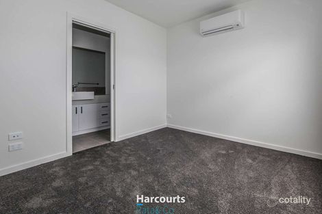 Property photo of 2/561 Boronia Road Wantirna VIC 3152