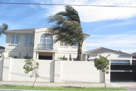 211-213 Westall Rd, Clayton South, VIC 3169