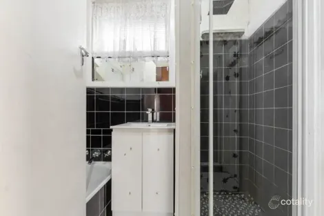 Property photo of 46 Blendon Avenue St Albans VIC 3021