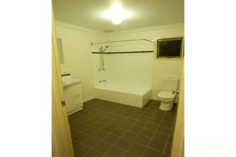 Property photo of 115 Brisbane Road Riverview QLD 4303