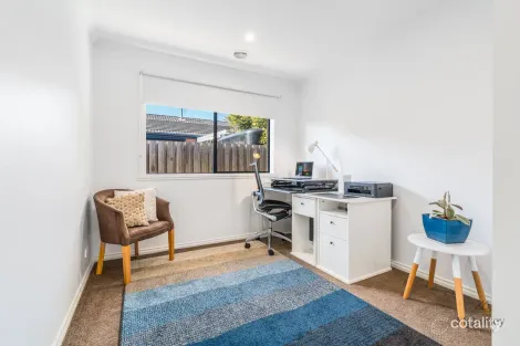 Property photo of 2 Stevens Court Leopold VIC 3224