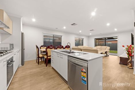 Property photo of 21 Applejack Boulevard Clyde VIC 3978