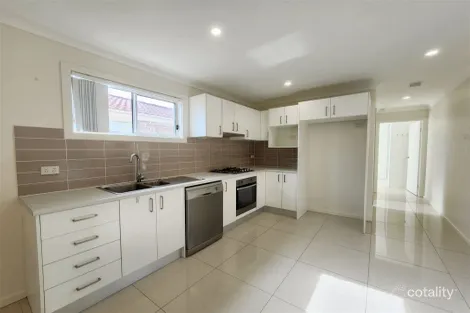Property photo of 1 Wraysbury Place Oakhurst NSW 2761