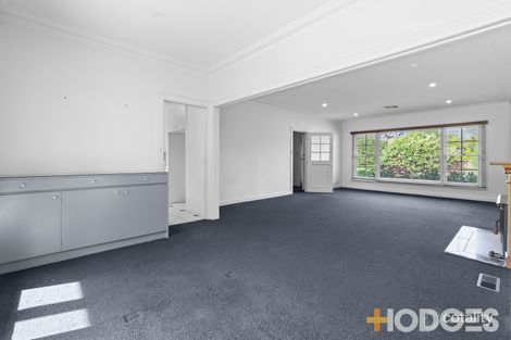 Property photo of 23 Tramway Parade Beaumaris VIC 3193