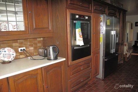 Property photo of 78 Crusoe Lane Alexandra VIC 3714