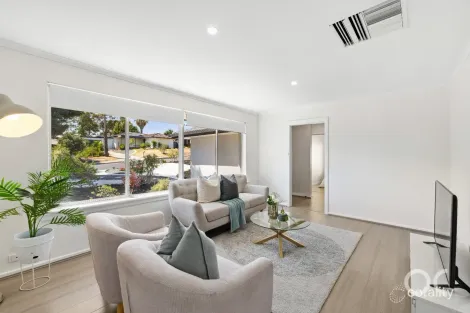 Property photo of 1 Gretel Crescent Hallett Cove SA 5158