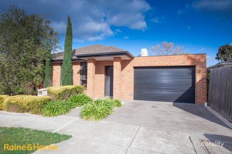 Property photo of 2/20 Turnberry Drive Sunbury VIC 3429