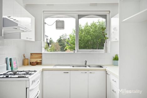 Property photo of 10/167 Brougham Street Kew VIC 3101