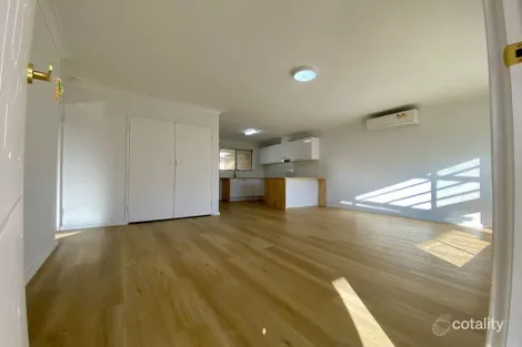 Property photo of 32 Mark Way Mount Tarcoola WA 6530