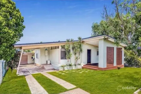 15 Messenger Rd, Barrack Heights, NSW 2528