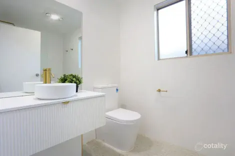 Property photo of 97 River Oak Drive Helensvale QLD 4212