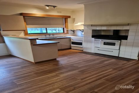 696 Lockwood Rd, Lockwood, VIC 3551