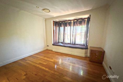 Property photo of 5 Strathwallen Close Macquarie Links NSW 2565