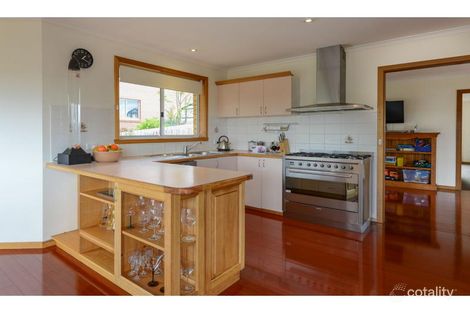 Property photo of 27 Jasanda Drive Montrose TAS 7010