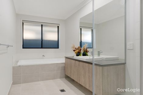 Property photo of 7 Molnar Circuit Oran Park NSW 2570