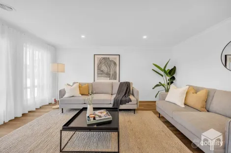 Property photo of 110 Eltham Parade Manor Lakes VIC 3024
