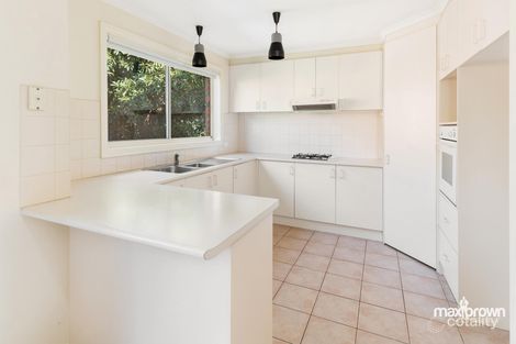 Property photo of 2/22 Albert Avenue Boronia VIC 3155
