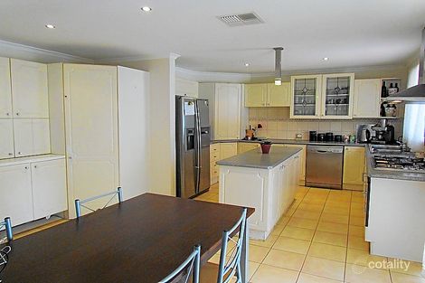Property photo of 23 Linlithgow Way Melton West VIC 3337