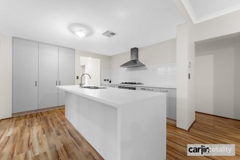 Property photo of 42 Sunstone Boulevard Treeby WA 6164