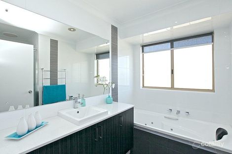 Property photo of 5 Buttercup Rise Duncraig WA 6023