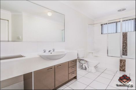 Property photo of 1/8 Ruocco Street Bracken Ridge QLD 4017
