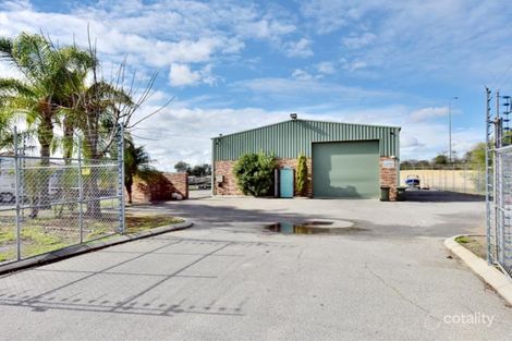 18 Beaconsfield Ave, Midvale, WA 6056