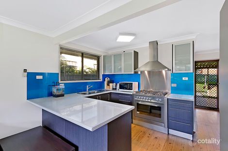 Property photo of 30 Inderan Avenue Lake Haven NSW 2263