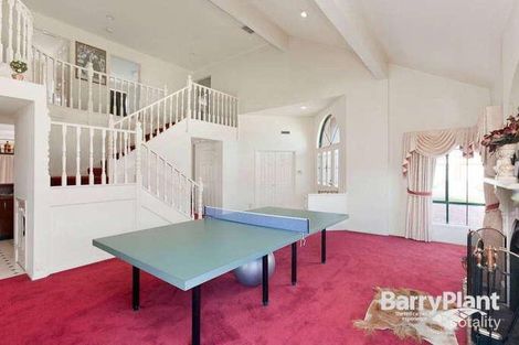 Property photo of 2 Shaw Close Dandenong North VIC 3175