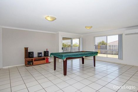 Property photo of 19 Sunrise Crescent Regents Park QLD 4118